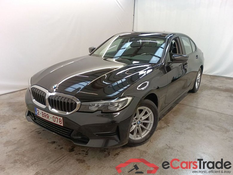 BMW 3 Reeks Berline 318dA (110 kW) 4d