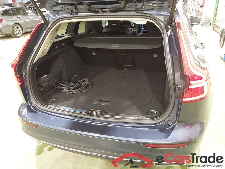 VOLVO V60 2.0 T6 PHEV INSCRIPTION EXPR. AUTO 4WD #3