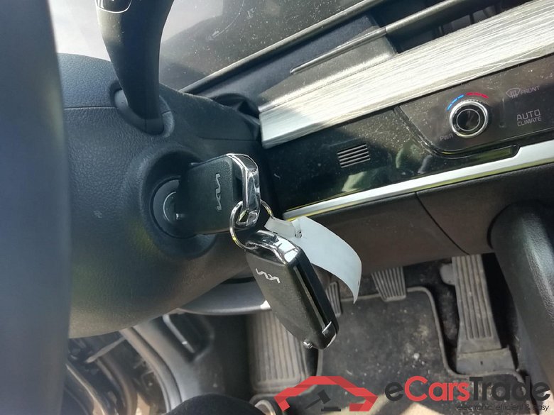 KIA Sportage / 2022 / 5P / todoterreno 1.6 CRDi MHEV 100kW (136CV) Drive 4X2 #5