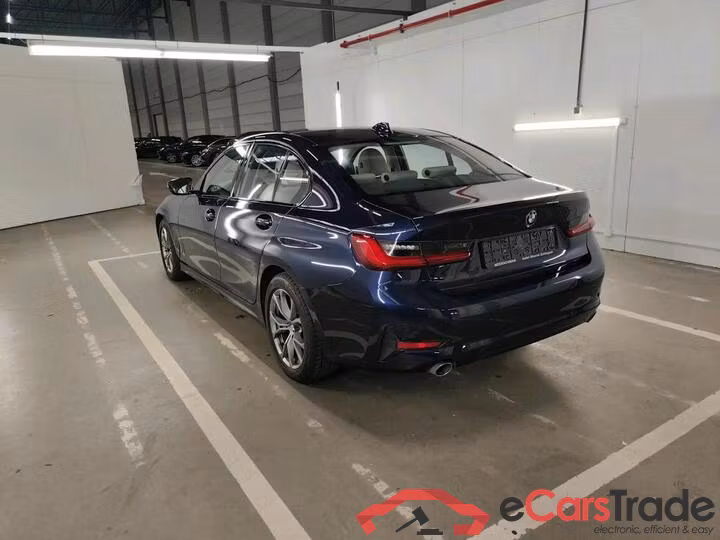 BMW 3 Reeks Berline 3 Reeks Berline 316dA (90 kW) (Mild Hybrid) 90kW/122pk  4D/P Auto-8 #3
