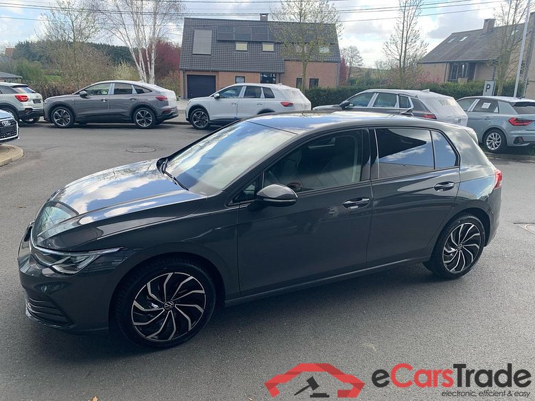 VOLKSWAGEN Golf VIII Golf Life Business Premium 1.0 eTSI 81 kW (110 ch) 7 vitesses DSG #1