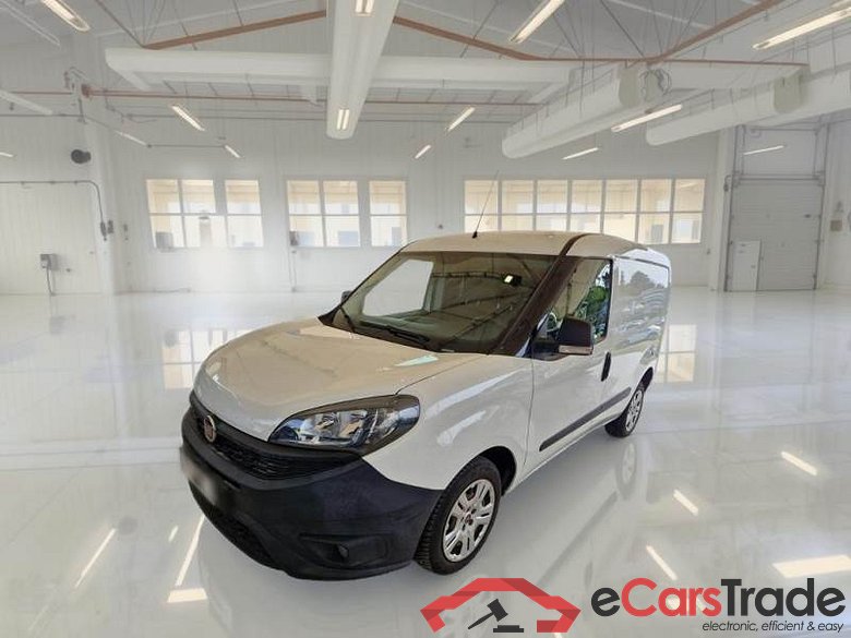 FIAT DOBLÒ CARGO / 2014 / 4P / VETT. FURGONATA CH1 LOUNGE 1.6 MJET 105CV E6D-F SeS