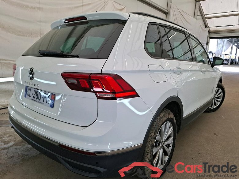 VOLKSWAGEN Tiguan / 2020 / 5P / SUV 2.0 TDI 150 DSG7 Life Business #3