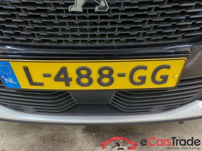 PEUGEOT e-2008 EV GT Pack 50 kWh #4