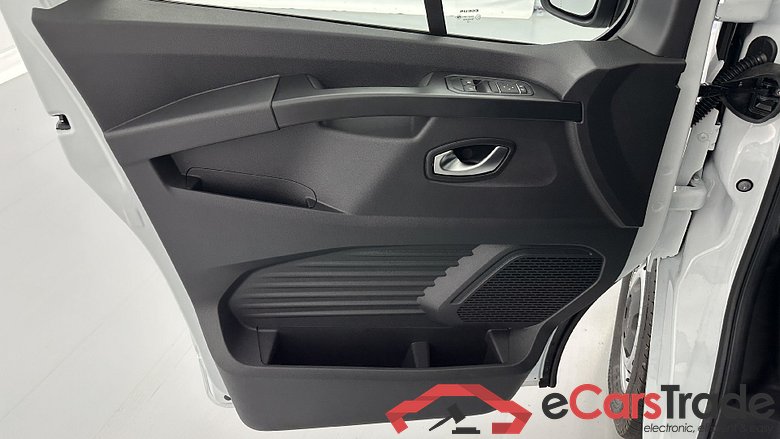 Renault Trafic Advance 2.0 dCi 150 ch #2