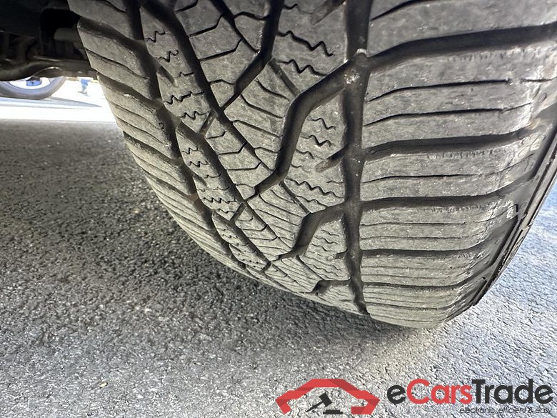 PEUGEOT 208 1.2i PureTech Like #5