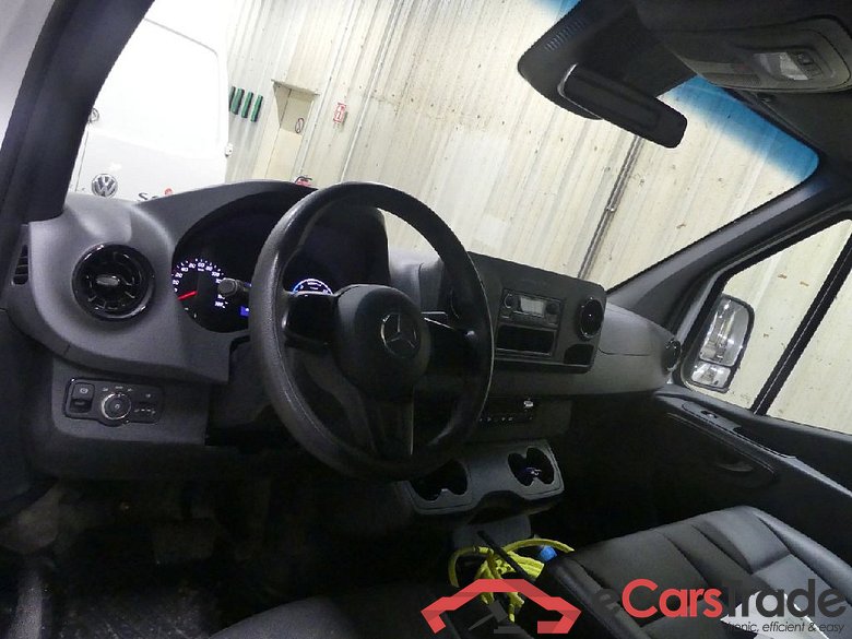 MERCEDES-BENZ Sprinter eSprinter Standard 55/47 kWh 4d 85kW #3