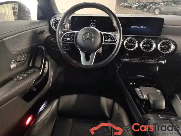 Mercedes CLA 180d Aut. LED-Xenon Widescreen Ambient Navi Sport-Leather KeylessGo Camera Klima PDC ... #5