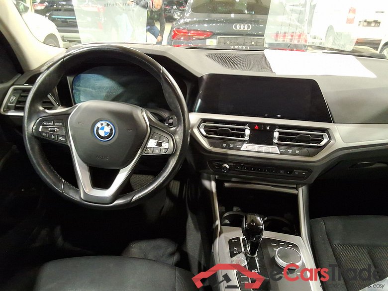 BMW 3 SERIES TOURING 2.0 330E (215KW) TOURING #6