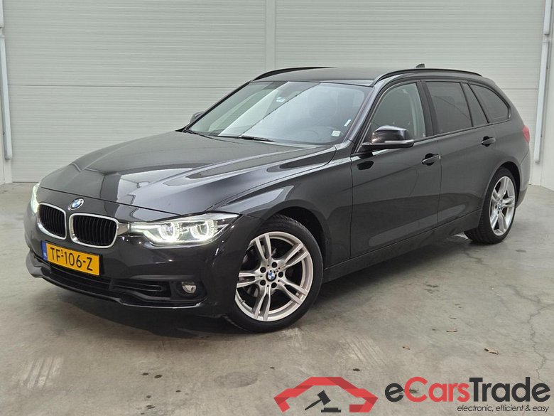 BMW 3-SERIE TOURING 318i Executive #1