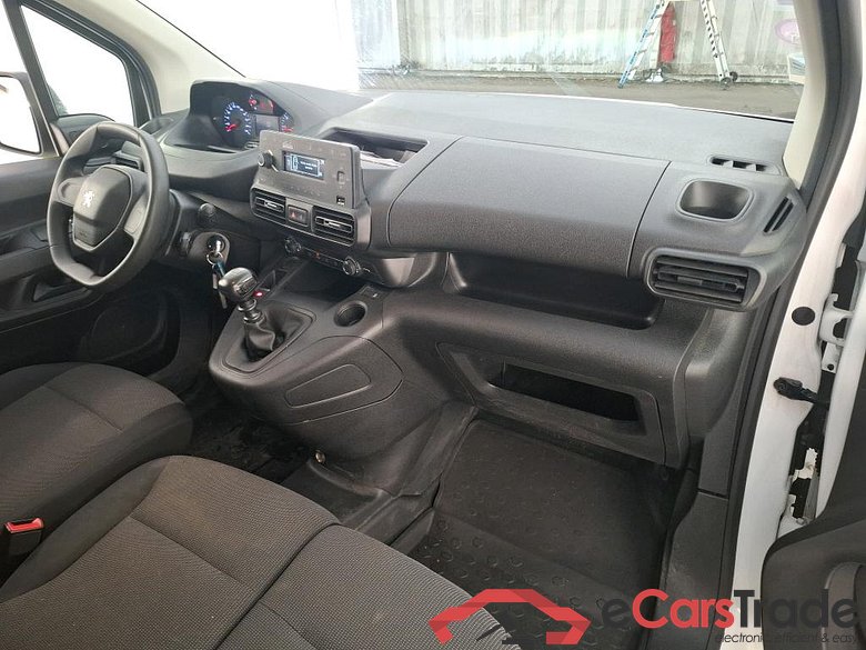 Partner Premium L1 1.2 PureTech 110CV BVM6 E6d #6