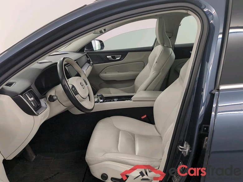 VOLVO V60 - 2018 2.0 B4 MHE Momentum Pro Geartronic #5