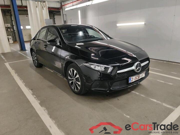 Mercedes A-Klasse Limousine A-Klasse Limousine A 250 e Business Line (PHEV) 160kW/218pk  4D/P Auto-7 #2