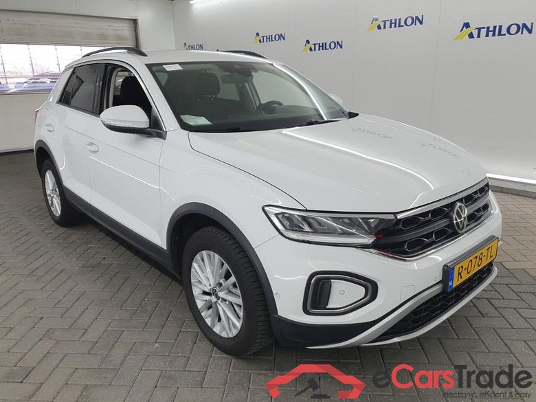 VOLKSWAGEN T-Roc 1.5 TSI 110KW DSG Life 5D #2