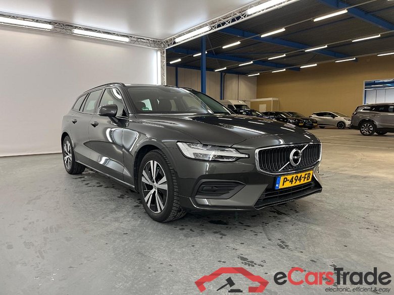 VOLVO V60 2.0 B3 Momentum #2
