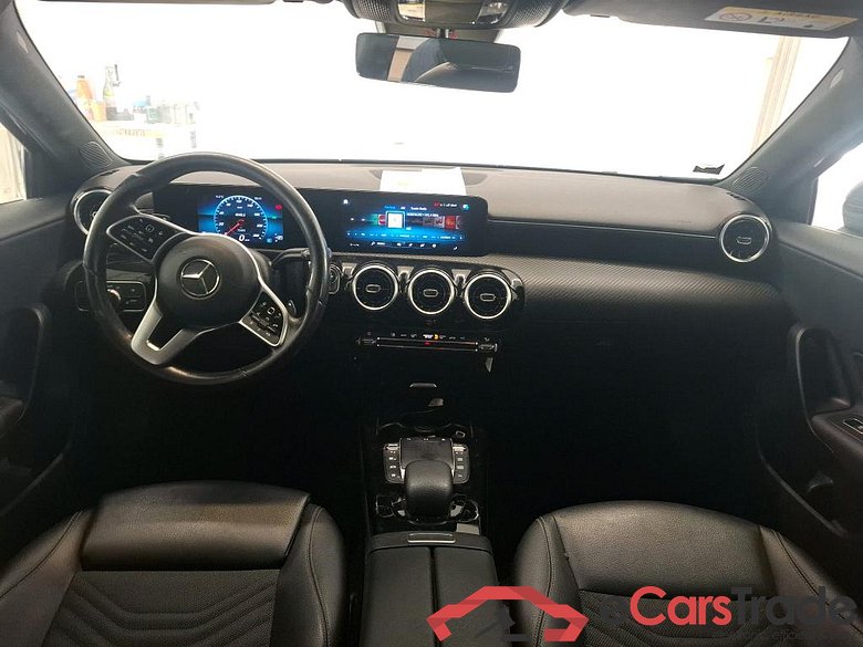 MERCEDES-BENZ Classe A Compact / 2018 / 5P / Berline A 180 Business Line 7G-DCT #5