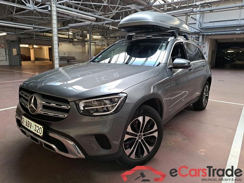MERCEDES-BENZ GLC 2.0 GLC 300 DE 4MATIC 4WD BUS SOL AUTO