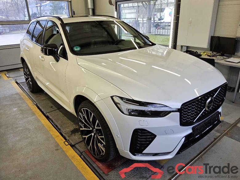 Volvo XC60 (03.2017->) DE - SUV5 B5 (Benzin) 2WD EU6d, R-Design Mild-Hybrid (EURO 6d), (Facelift) 2021 #2