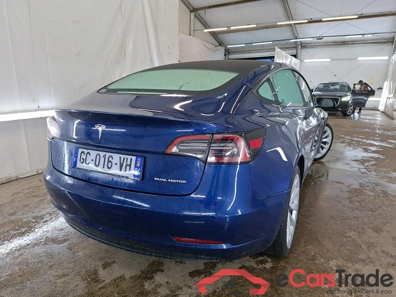 TESLA Model 3 / 2018 / 4P / Berline Grande Autonomie Dual Motor AWD / VO RECONDITIONNE - PHOTOS AVANT RECONDITIONNEMENT #4