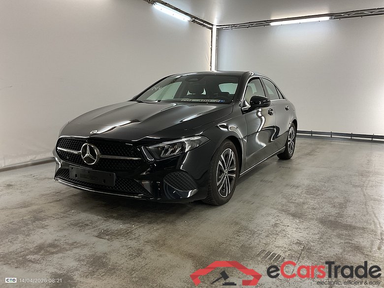 MERCEDES-BENZ A-CLASS LIMOUSINE 2.0 A 180 D BUSINESS LINE DCT