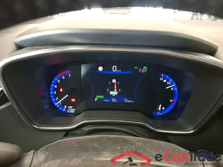 TOYOTA Corolla Touring Sports / 2018 / 5P / Break Hybride 122h Dynamic Business Beyond Zer #6