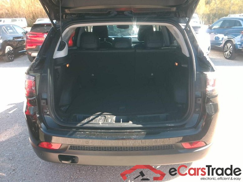 JEEP COMPASS 240 AT6 TRHK RSK #6