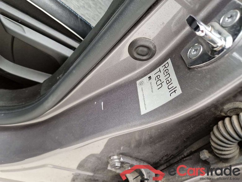 RENAULT CAPTUR 1.6 E-TECH PLUG-IN HYBRID #5