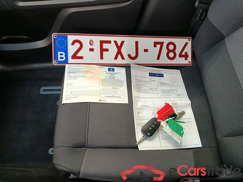 Citroën C3 Aircross 1.2 PureTech 110 S&S MAN PLUS 5d #4