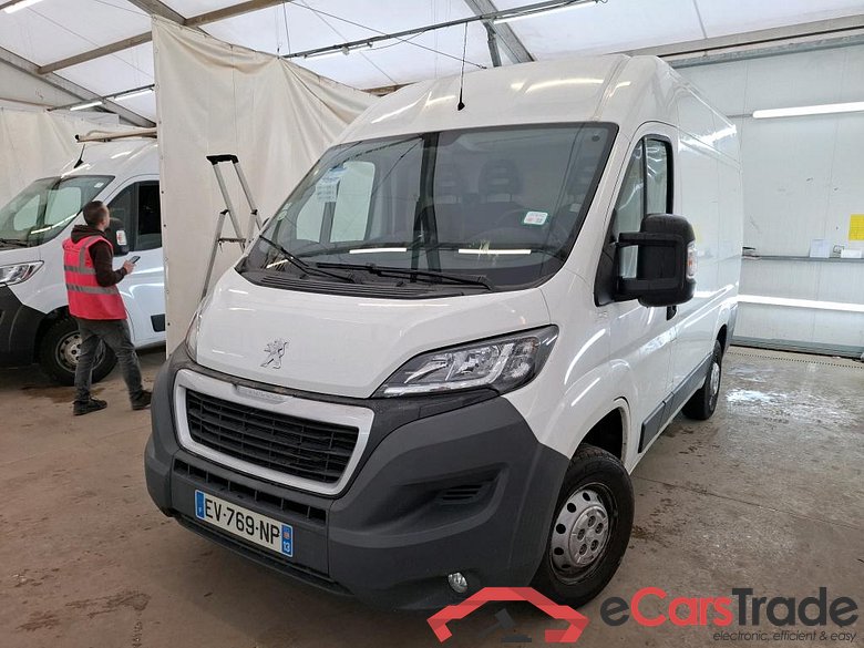 PEUGEOT Boxer / 2014 / 4P / Fourgon tôlé 2.0 BLUEHDI 110 PREMIUM PA 333 L1H2 #1