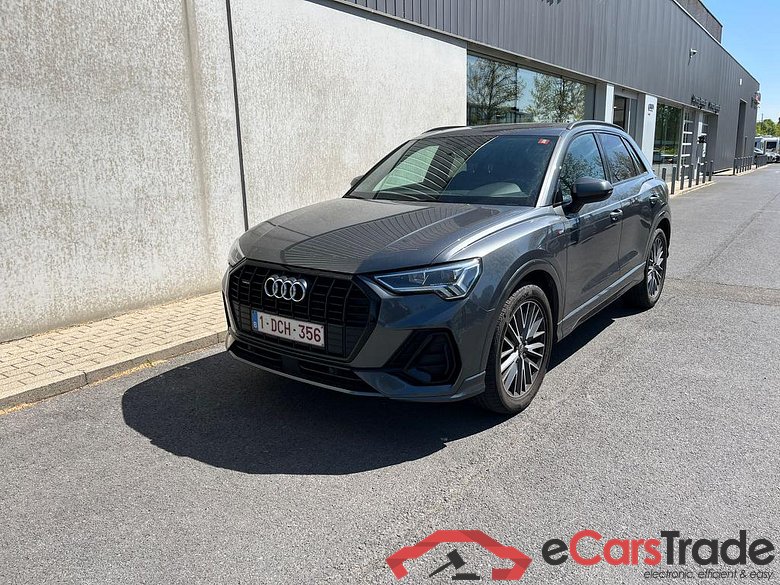 AUDI Q3 Audi Q3  S line 40 TFSI quattro 140(190) kW(pk) S tronic #1