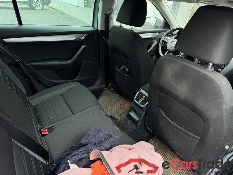 SKODA Octavia Combi Octavia Combi Ambition 1,6 TDI 85 kW 5-speed mech. #6