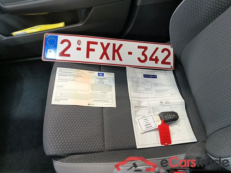 Opel Astra Sports Tourer 1.2 Turbo 81kW S/S Edition 5d #4