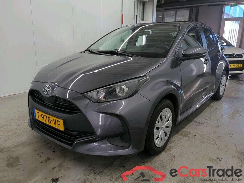 TOYOTA Yaris 1.5 VVT-i Active