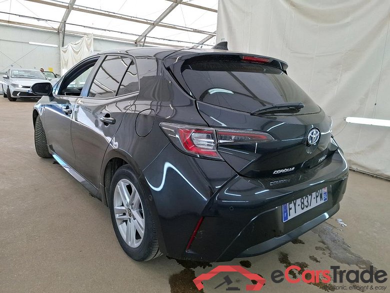 TOYOTA Corolla / 2018 / 5P / Berline Hybride 122h Dynamic Business Stage Acad #2