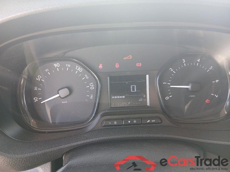 PEUGEOT Expert / 2016 / 4P / furgón Furgón Pro BlueHDi 85KW (115CV) Standard #4
