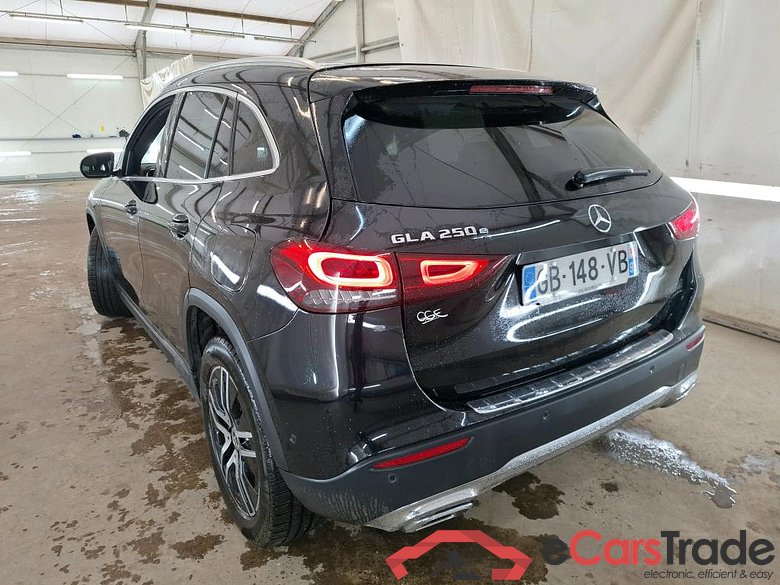 Mercedes GLA 250e Plug-In Hybrid Aut. LED-Xenon Widescreen Navi 1/2 Sport-Leather KeylessGo Camera Klima PDC ... #4
