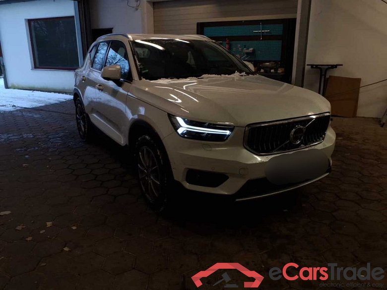 Volvo XC40 (2017->) DE - SUV5 B4 2WD EU6d, Inscription (EURO 6d), 2020 - 2022 #1