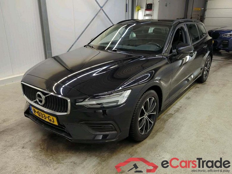 VOLVO V60 2.0 B3 Momentum