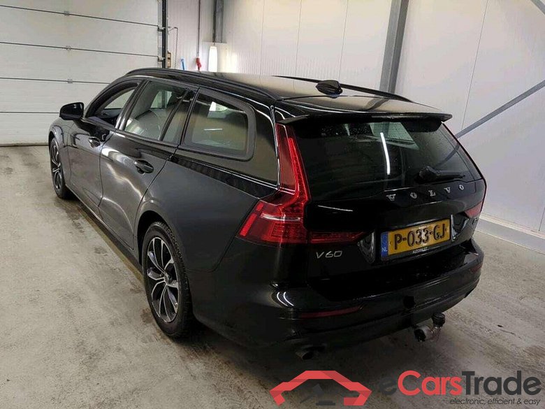 VOLVO V60 2.0 B3 Momentum #6
