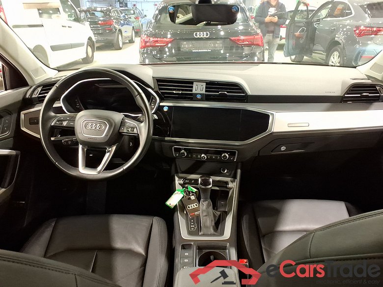 AUDI Q3 Sportback 1.4 45 TFSI E S TRONIC #6