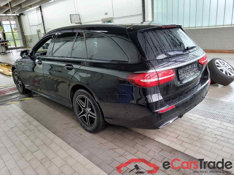 Mercedes-Benz E T-Modell (BM 213)(06.2016->) DE - Kb5 E 300 de EU6d, 4Matic AMG Line, (Facelift) 2020 - 2023 #4