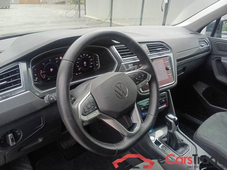 VOLKSWAGEN TIGUAN / 2020 / 5P / SUV 2.0 TDI SCR 110KW ELEGANCE DSG #3