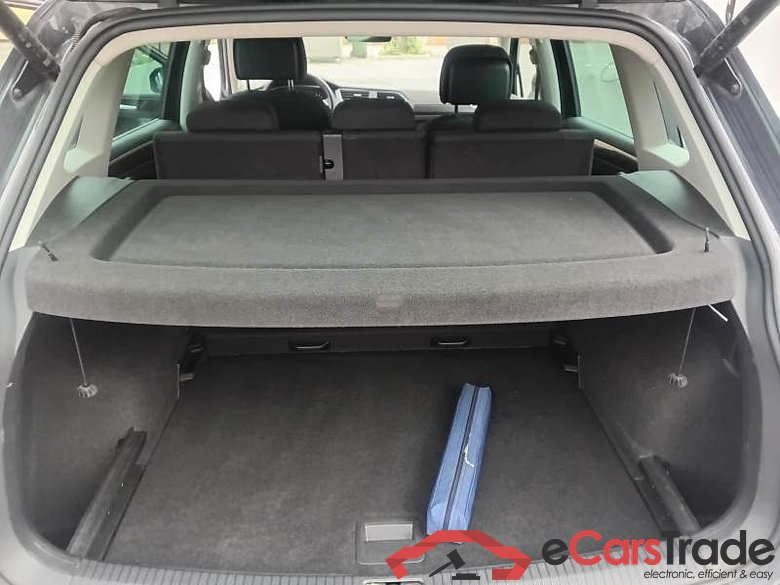 VOLKSWAGEN TIGUAN / 2020 / 5P / SUV 2.0 TDI SCR 110KW ELEGANCE DSG #5