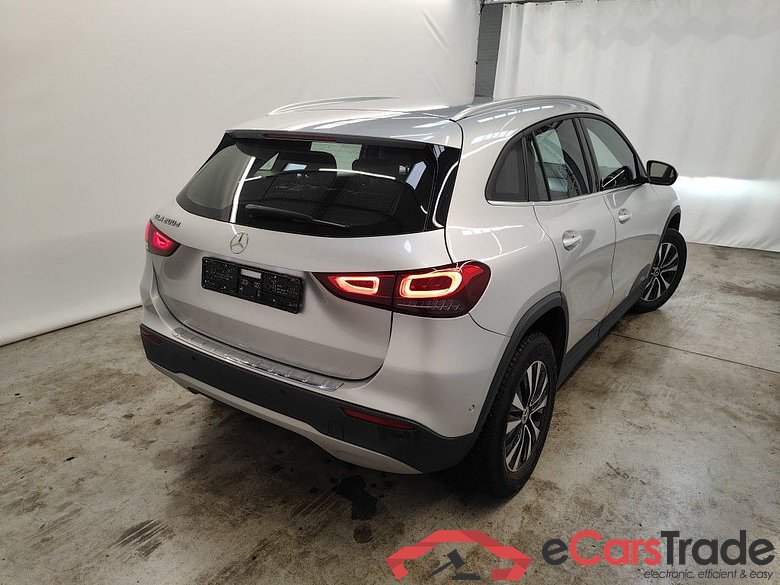MERCEDES CLASSE GLA DIESEL - 2020 GLA 200 d 150 business Solution 5d Auto #2