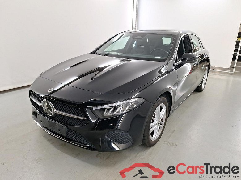 MERCEDES-BENZ A-CLASS 1.3 A 250 E PHEV LUXURY LINE DCT #1