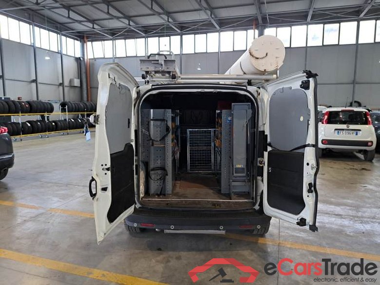 FIAT DOBLÒ CARGO 2015 4 PORTE CARGO 1.4 T-JET NATURAL POWER MAXI SX E6 #4