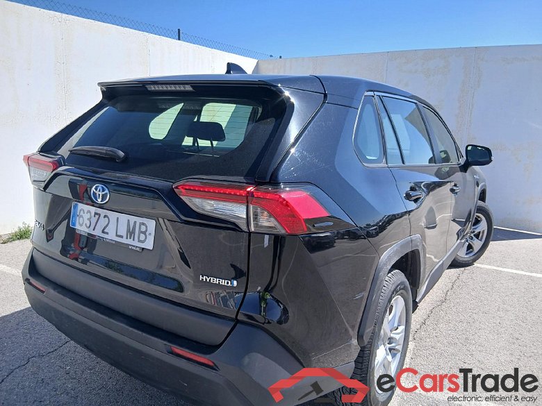 TOYOTA Rav4 / 2018 / 5P / todoterreno 2.5l 220H Business #2