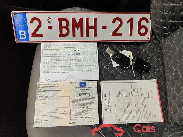 Toyota C-HR 1.8 VVT i-Hybrid C-Hic Bi-Tone E-CVT 5d #4