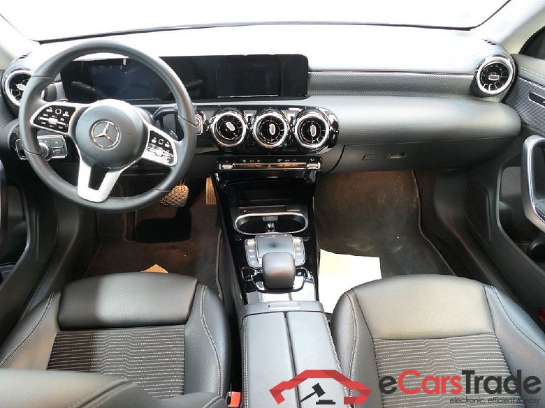 CLA -Klasse Shooting Brake CLA 180 d (118.610) 2.0 85KW AT8 E6d #3