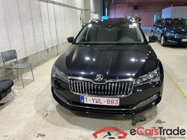 SKODA SUPERB COMBI DIESEL - 2019 2.0 CR TDi Style DSG #2